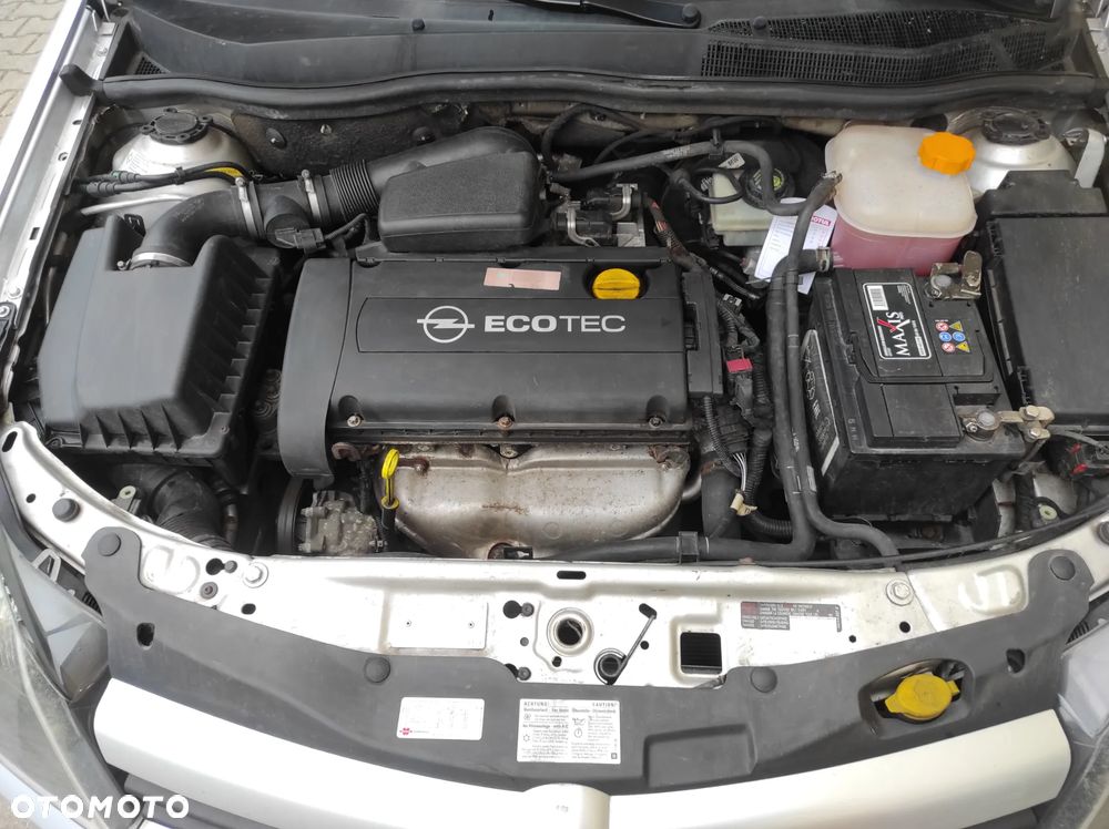 Opel Astra 1.6 Sport - 16