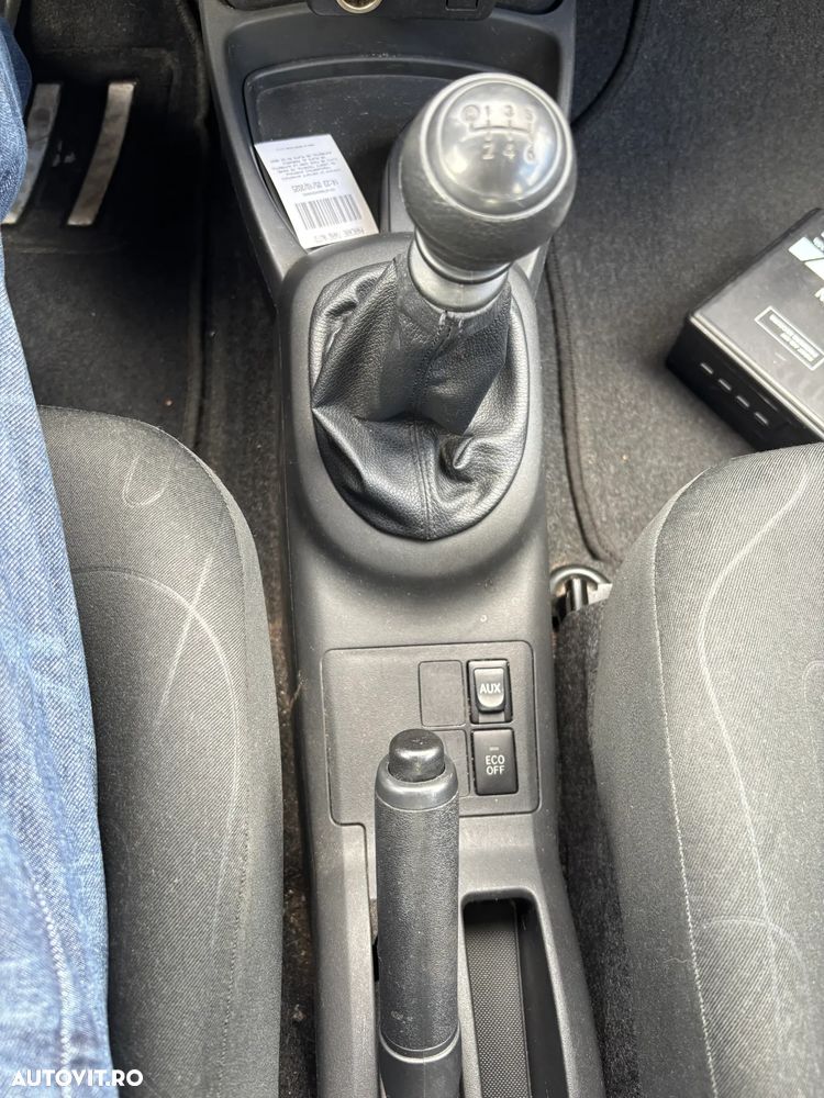 Toyota Yaris 1.33 VVT-i Cool - 7