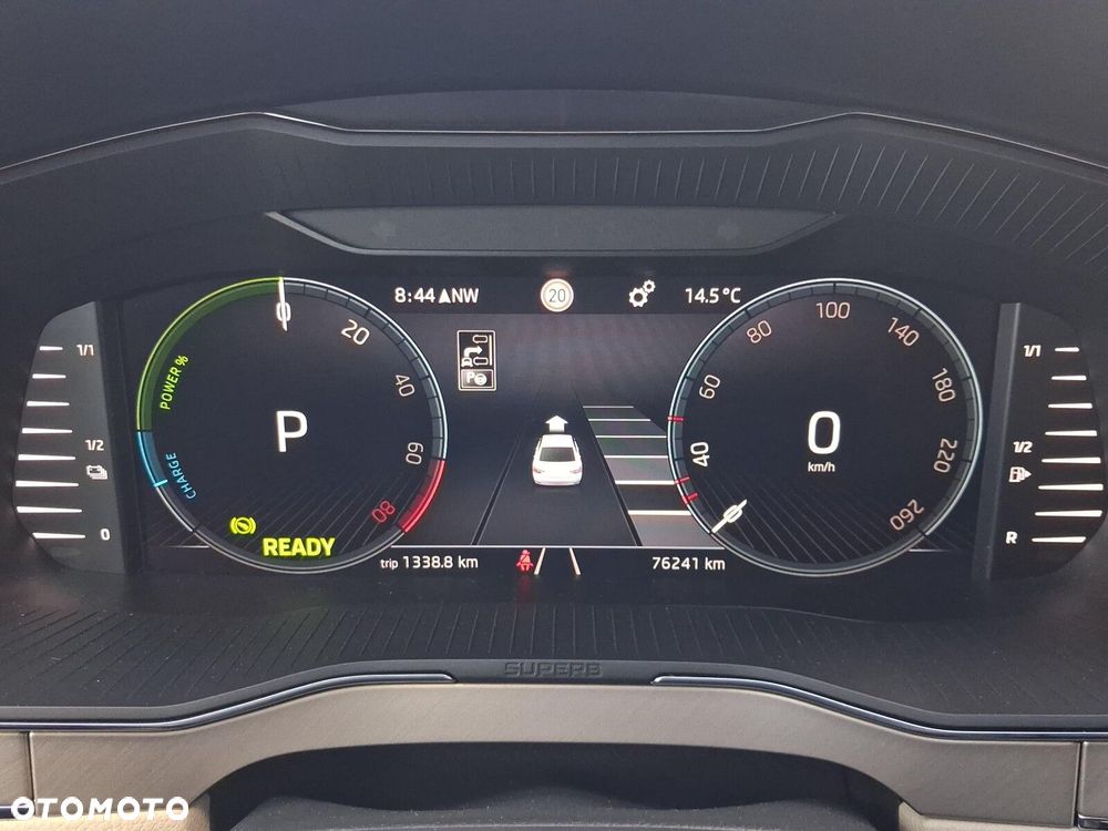 Skoda Superb 1.4 TSI DSG L&K - 31