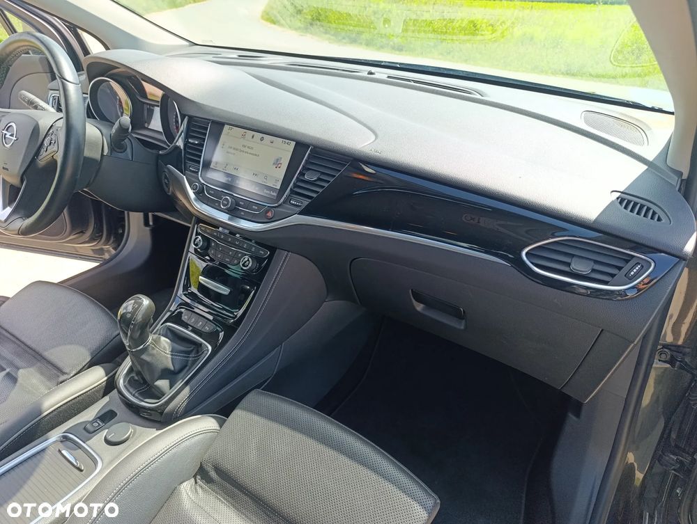 Opel Astra 1.6 BiTurbo D (CDTI) Start/Stop Innovation - 37