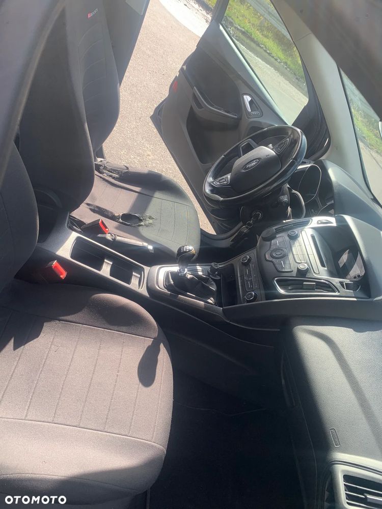 Ford Focus - 17