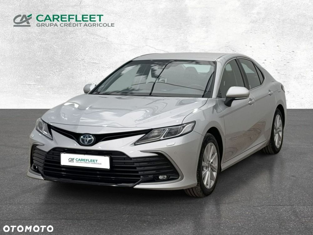 Toyota Camry - 1