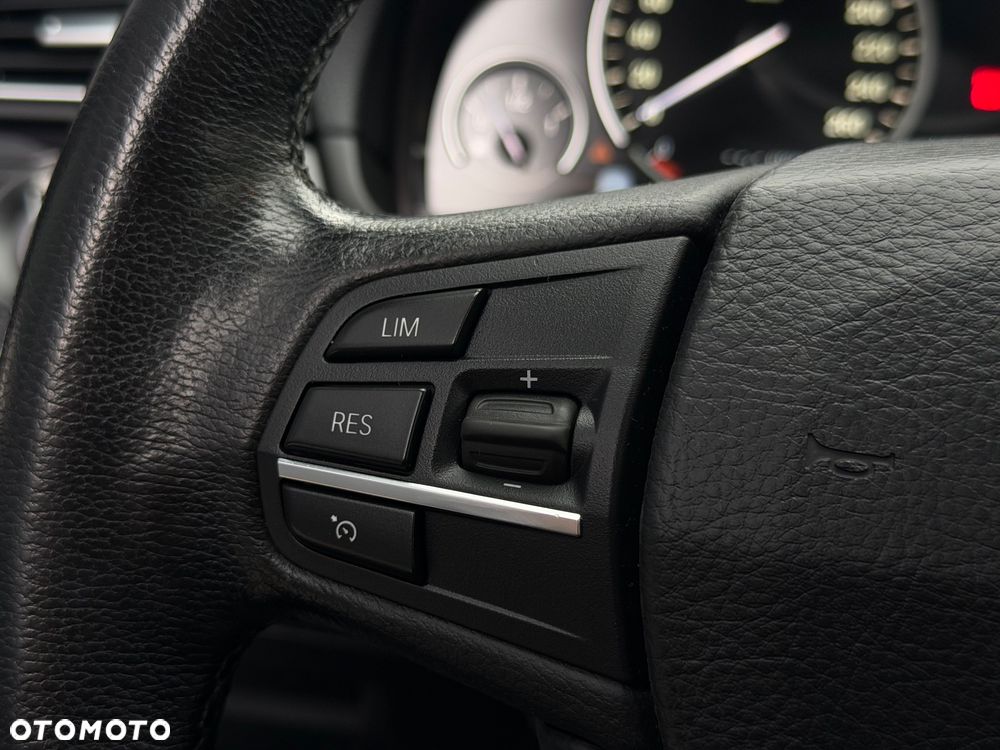 BMW Seria 5 - 16