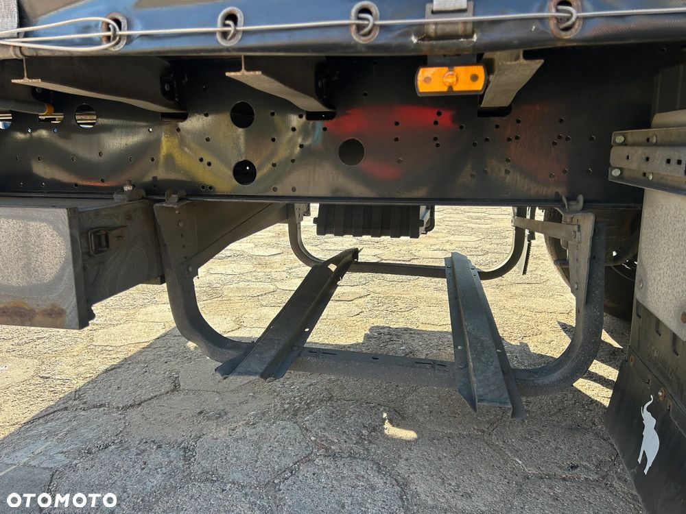 Mercedes-Benz ACTROS 1848 GIGASPACE + SCHMITZ 2017 ZESTAW CAŁY CZARNY / RETARDER / NOWY TACHOGRAF / KSENONY / FULL SPOJLERY / 2 ZBIORNIKI PALIWOWE / SCHMITZ JOLODA / ZAMKNIĘCIE CELNE - 37