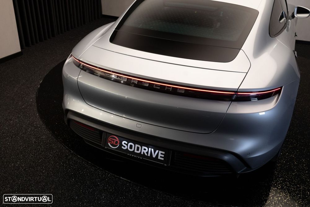 Porsche Taycan 4S Bateria Performance Plus - 13