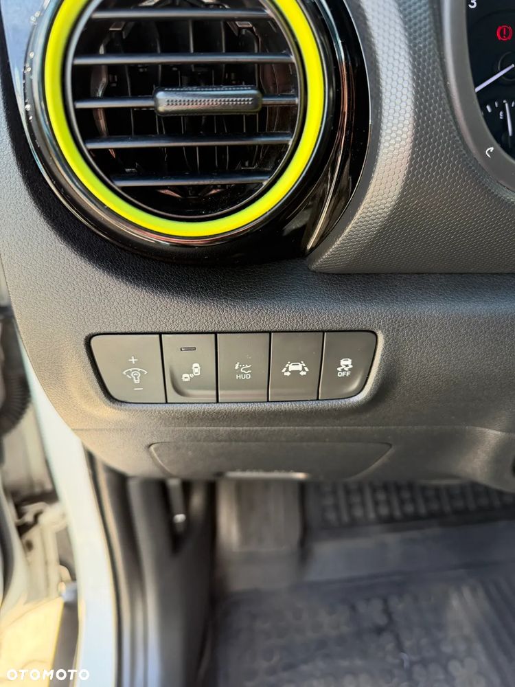 Hyundai Kona 1.6 T-GDI Premium 4WD DCT - 16