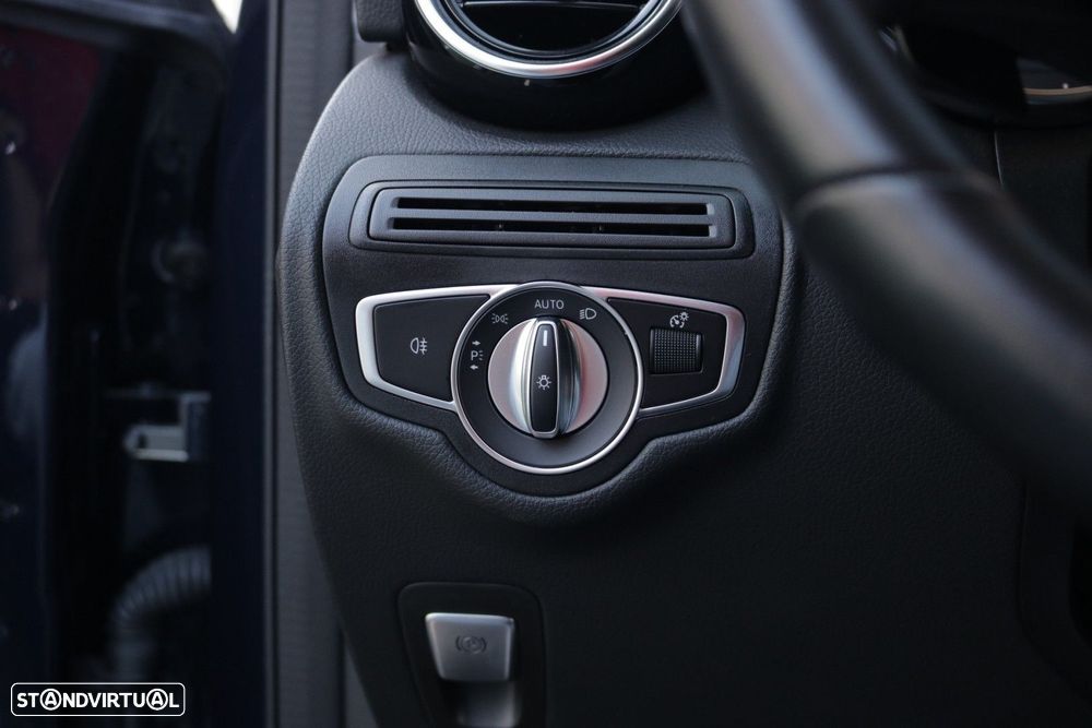 Mercedes-Benz GLC 300 de 4Matic - 38