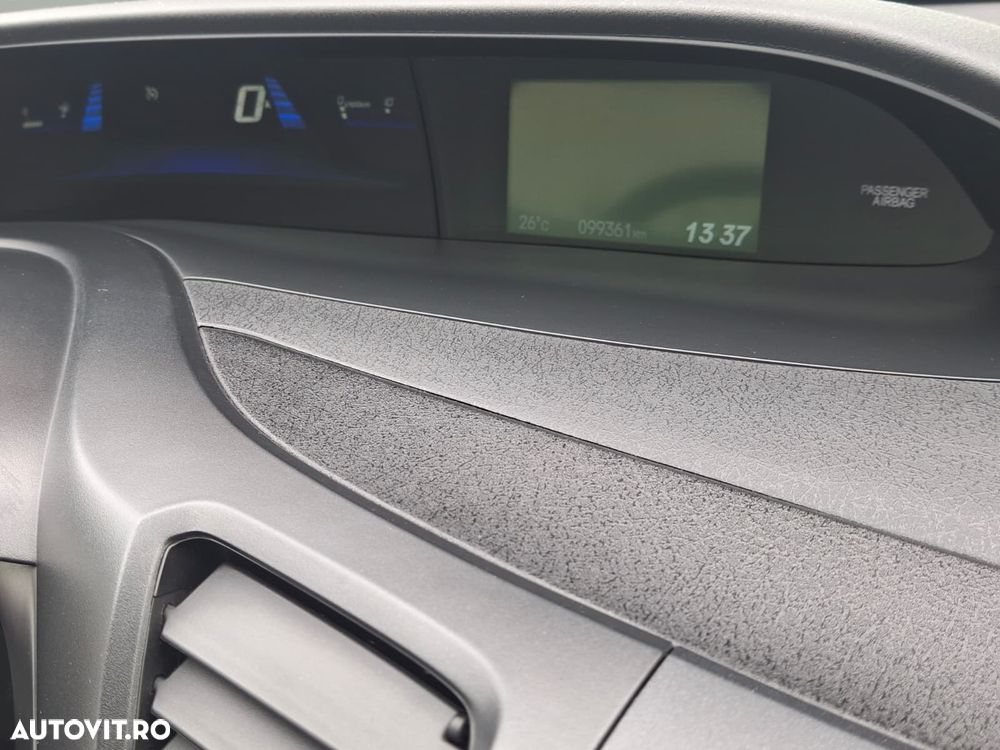 Honda Civic 1.8 i-VTEC MT Lifestyle - 11