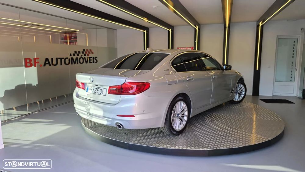 BMW 530 e iPerformance Line Luxury - 4
