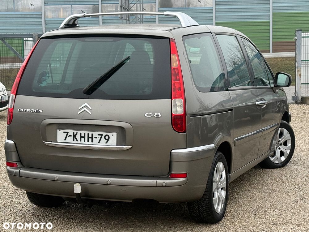 Citroën C8 2.0 16V Style - 13