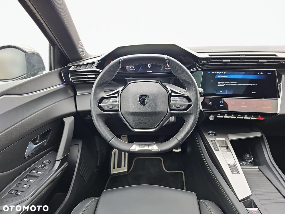 Peugeot 408 - 12