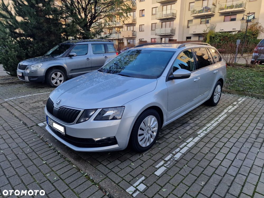 Skoda Octavia - 2