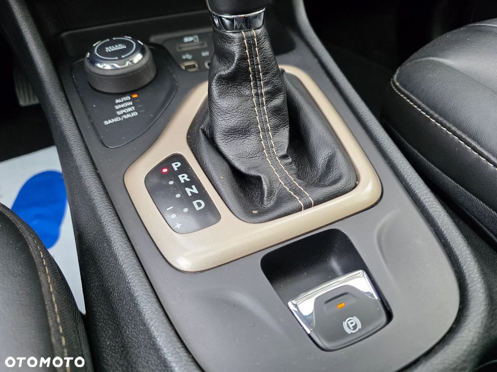 Jeep Cherokee 3.2 V6 Pentastar Active Drive I Automatik Limited - 18