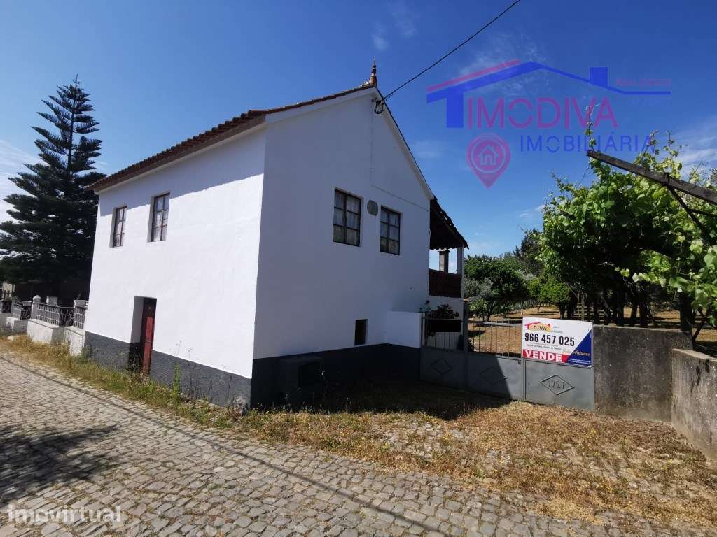 Moradia T2 com excelente quintal a 10 minutos da vila de Figueiró d... - Grande imagem: 3/34