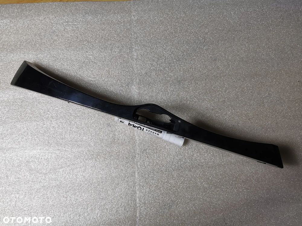 BMW 3 E46 Listwa pod lampę prawą prawy przód sprysk ORYGINAŁ