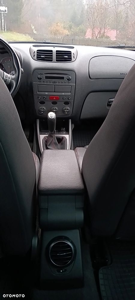 Alfa Romeo 147 1.6 Twin Spark Black Line - 22