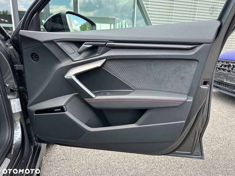 Audi RS3 Sportback - 24