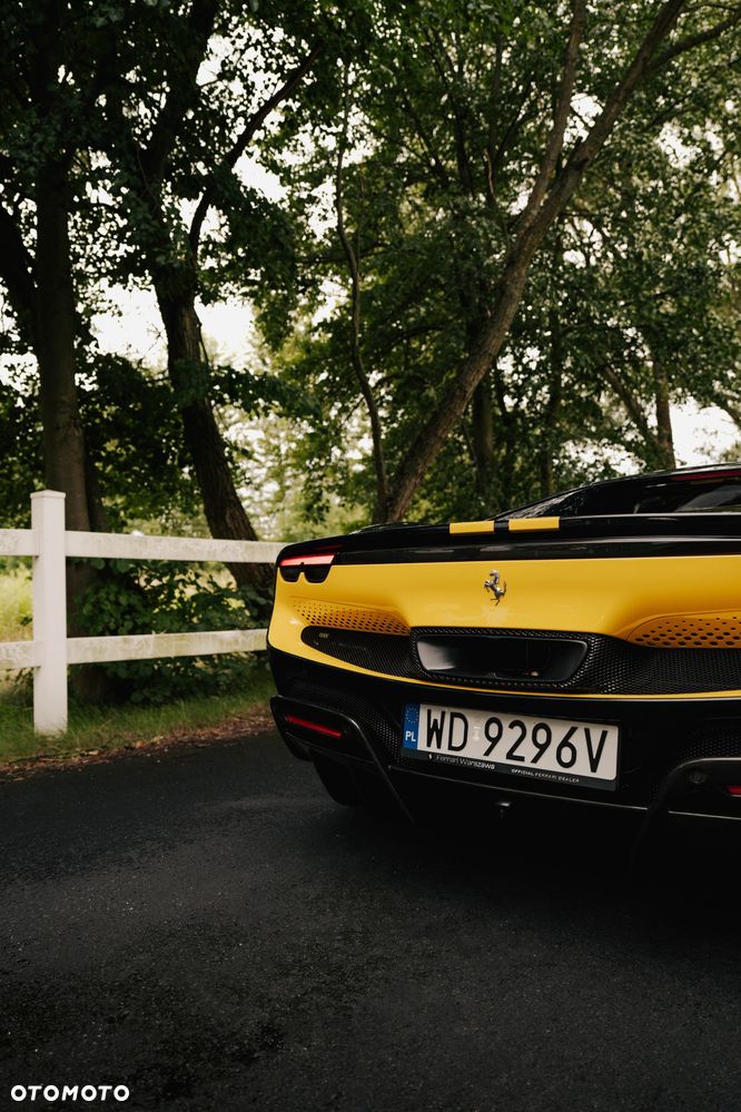 Ferrari 296 GTB - 10