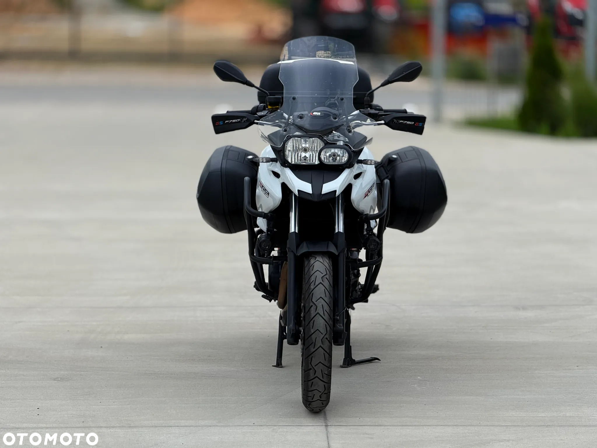 BMW F - 3