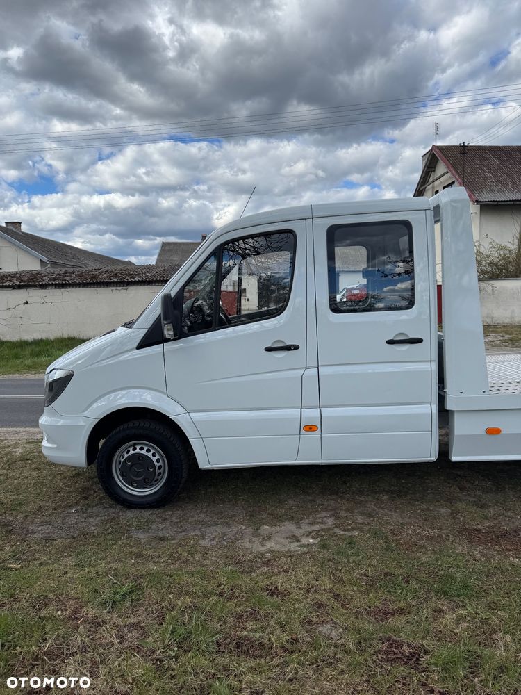 Mercedes-Benz Sprinter - 15