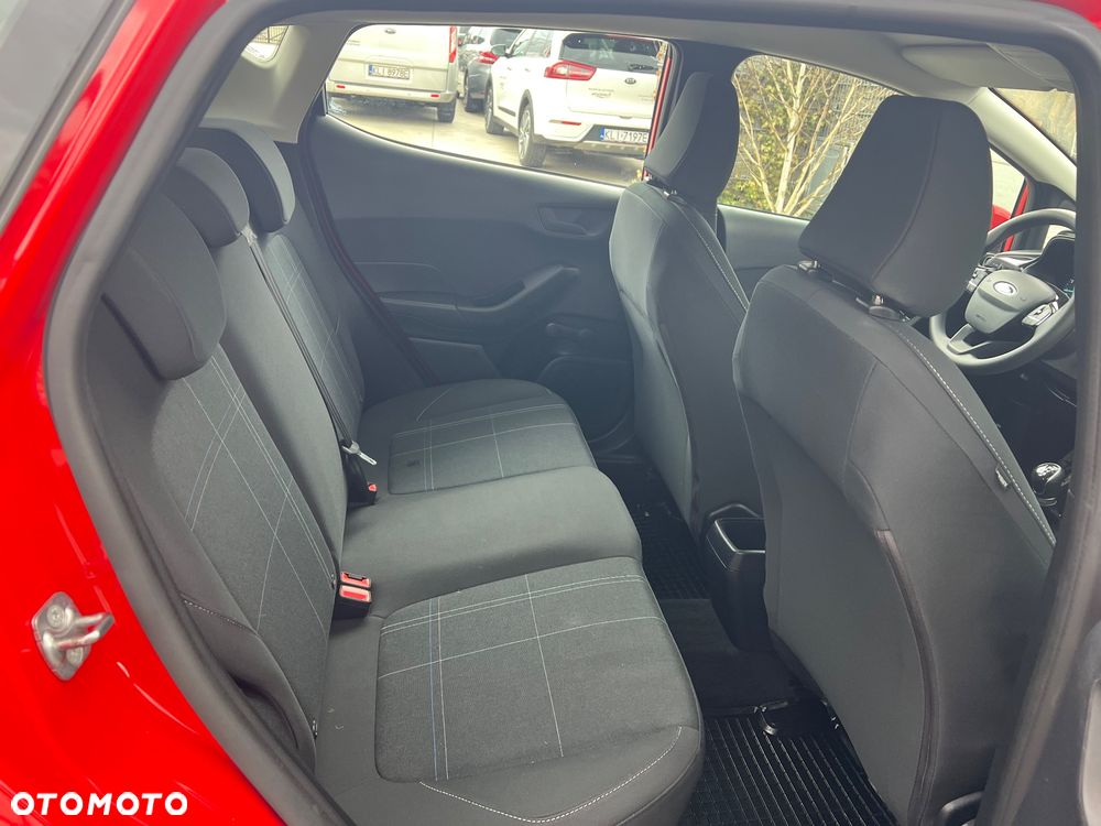 Ford Fiesta 1.1 S&S TITANIUM - 32