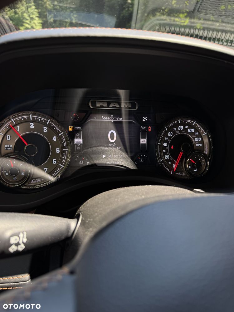 RAM 1500 Crew Cab Longhorn - 17