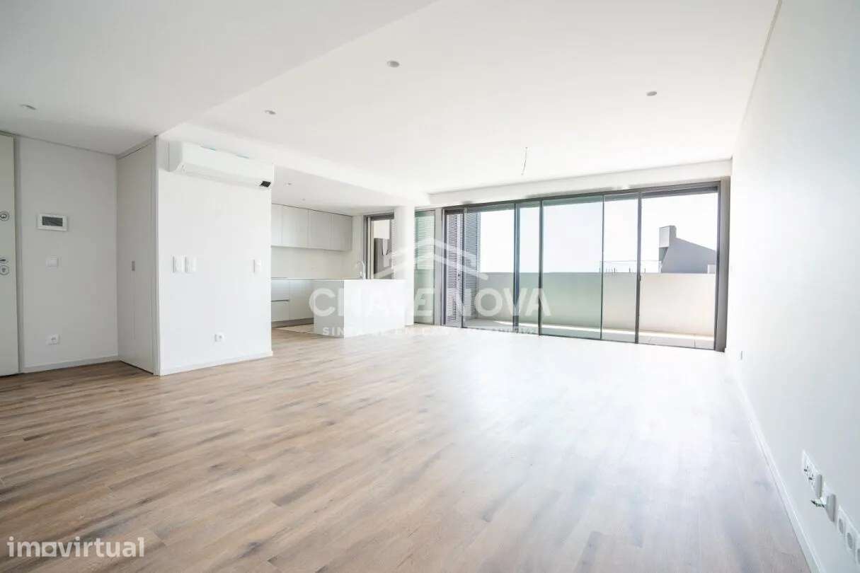 Apartamento T2 novo 4º piso, pronto a habitar - Grande imagem: 2/24