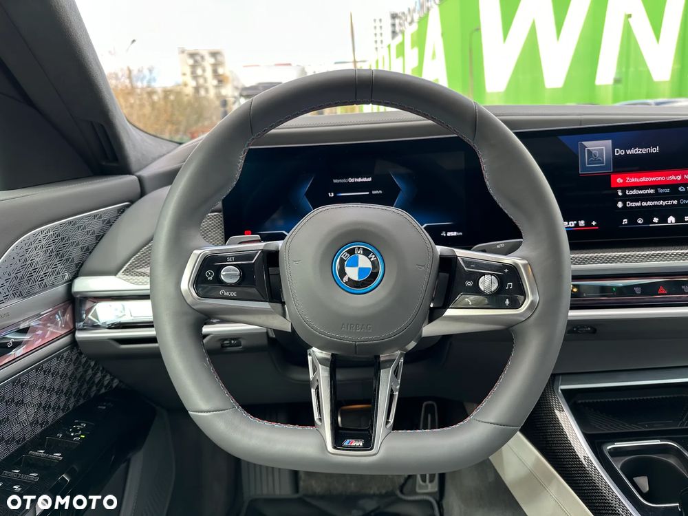 BMW i7 105.7kWh M70 xDrive - 24