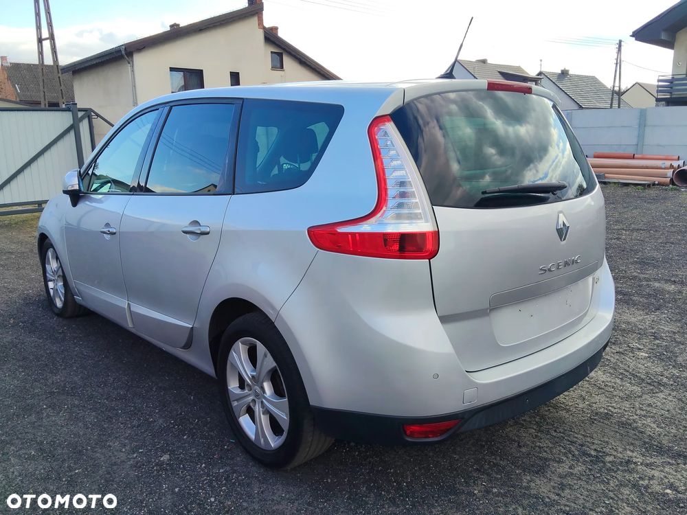 Renault Grand Scenic dCi 150 FAP Dynamique - 7