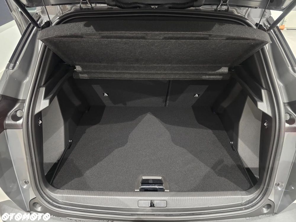 Peugeot 2008 PureTech mHEV Allure e-DCS6 - 11
