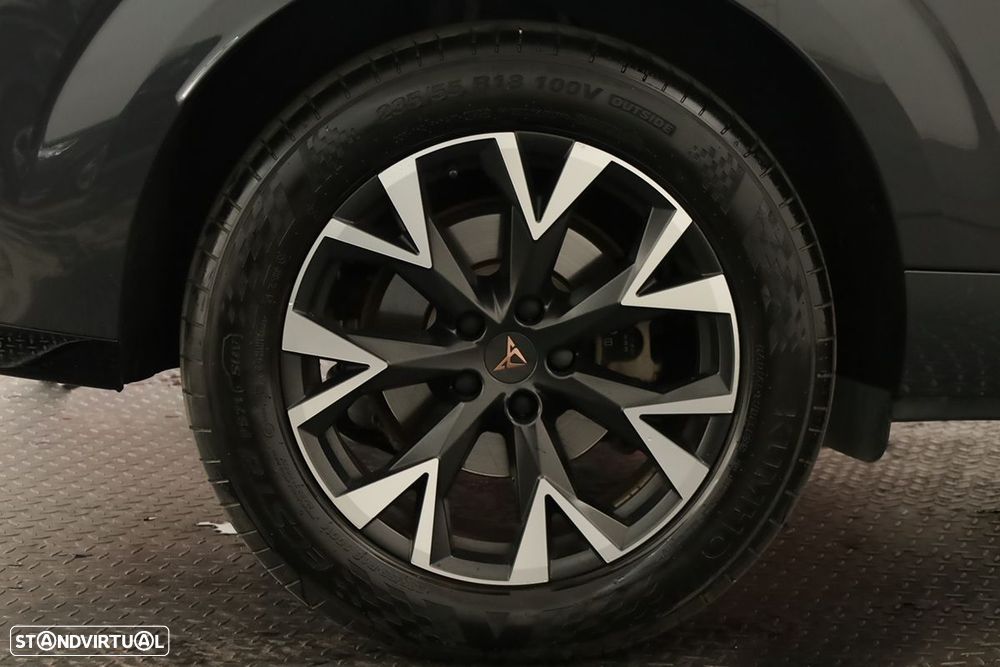 Cupra Terramar 1.5 e-Hybrid DSG - 5