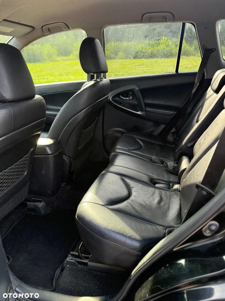 Toyota RAV4 - 15