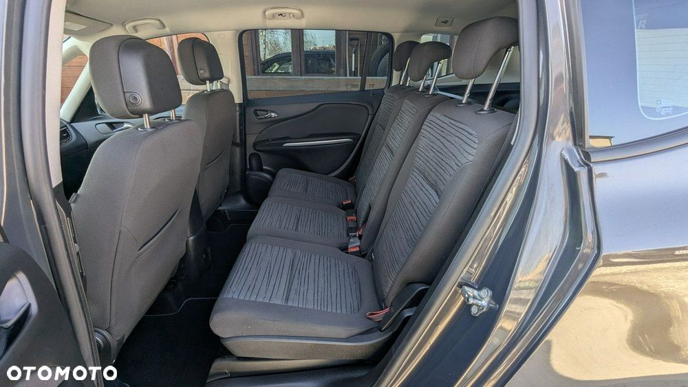 Opel Zafira - 14
