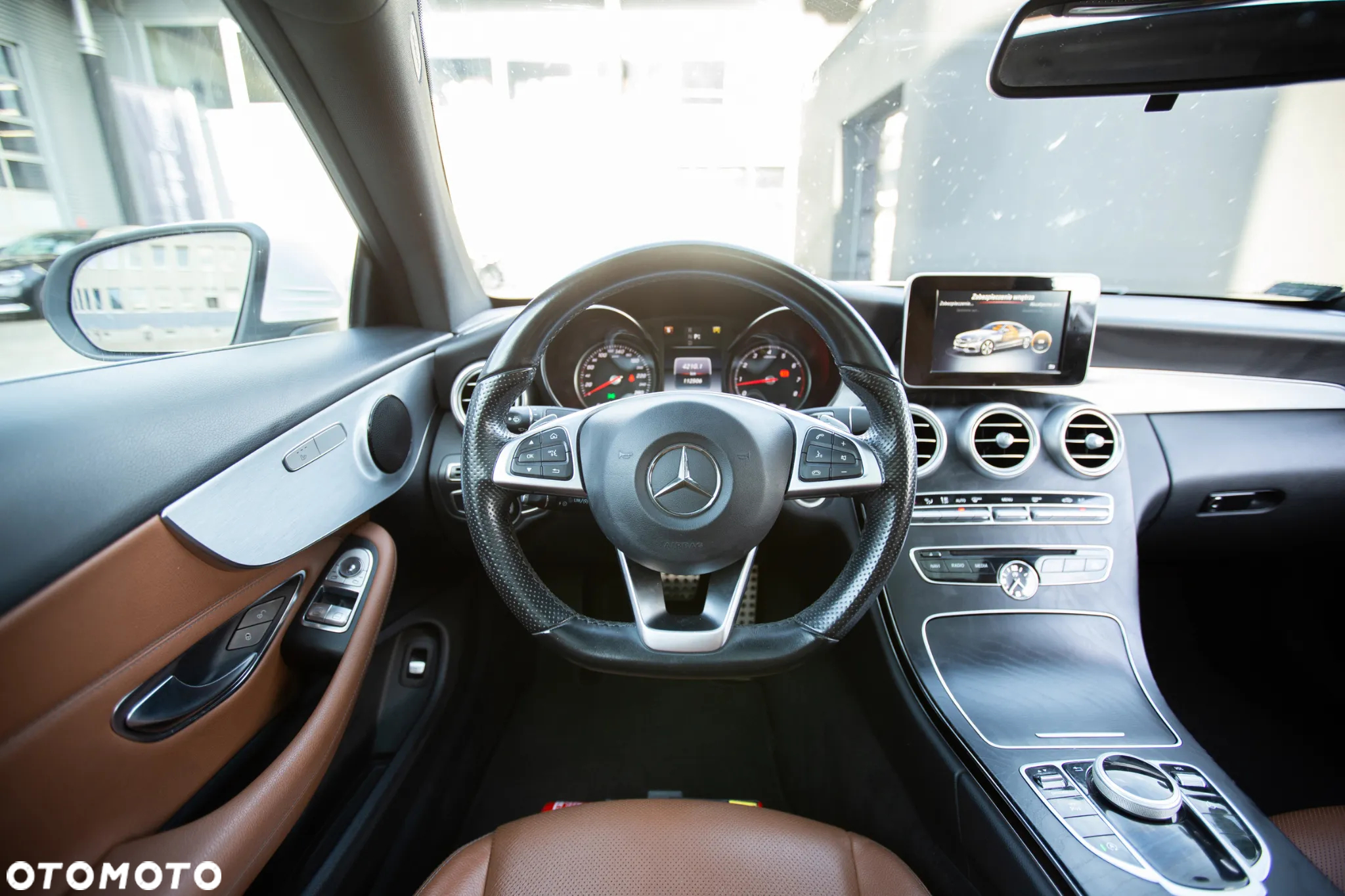 Mercedes-Benz Klasa C 180 7G-TRONIC - 21