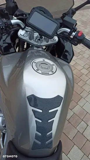 Yamaha FZ6 - 10