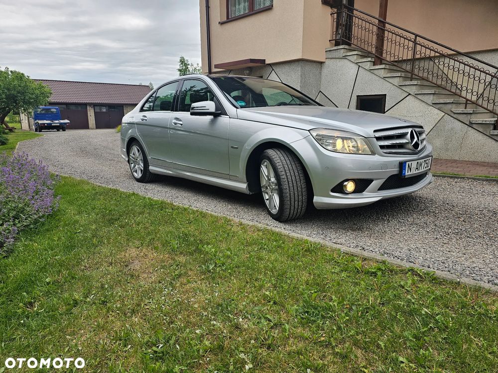 Mercedes-Benz Klasa C 180 Kompressor BlueEFFICIENCY Special Edition - 25