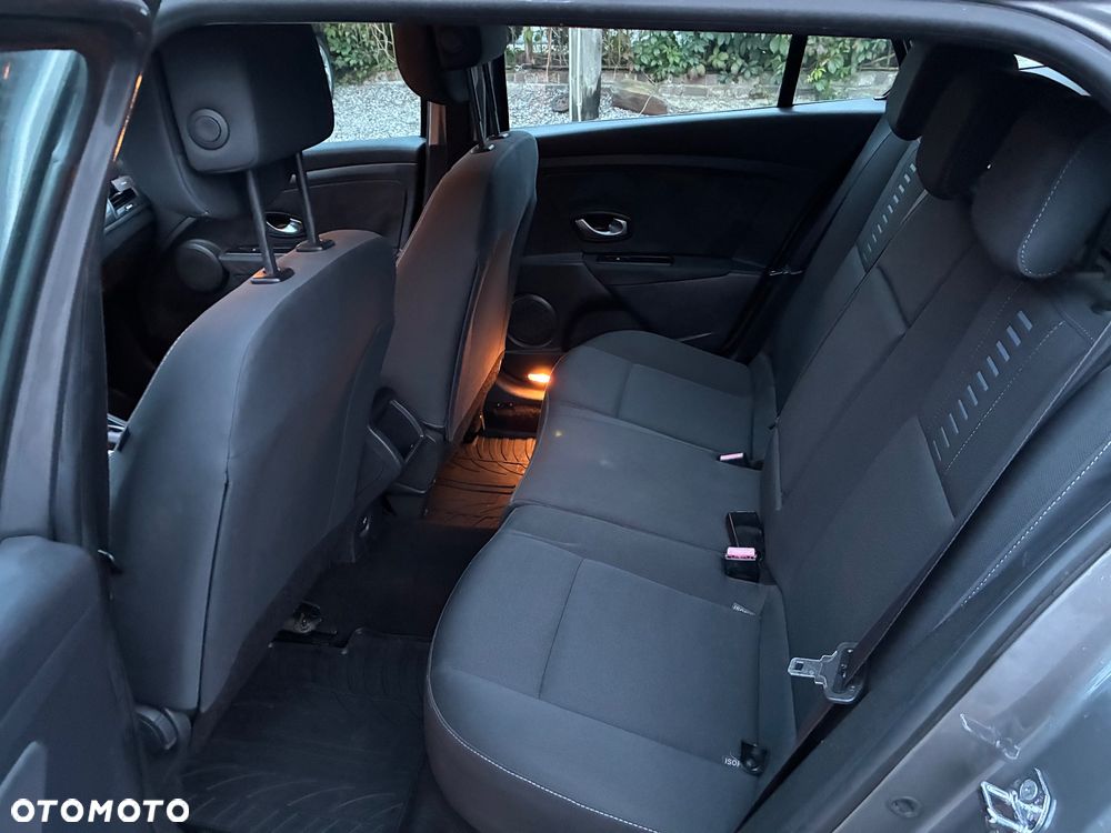 Renault Megane 1.6 16V 110 Dynamique - 10