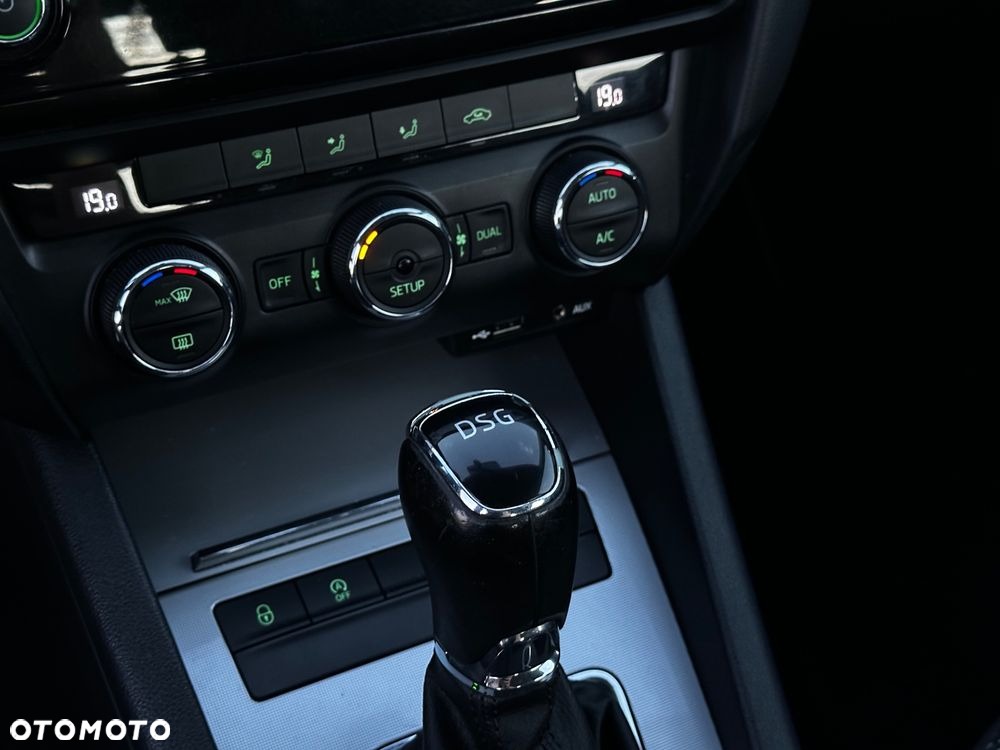 Skoda Octavia 2.0 TDI Ambition DSG - 22