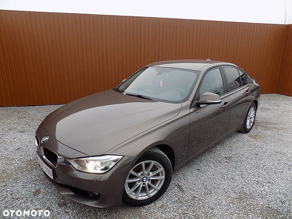 BMW Seria 3 316d Sport Line - 2