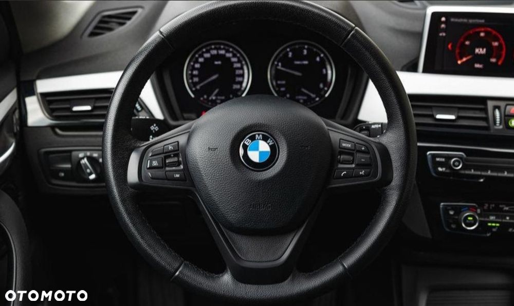 BMW X1 sDrive18d Advantage sport - 23