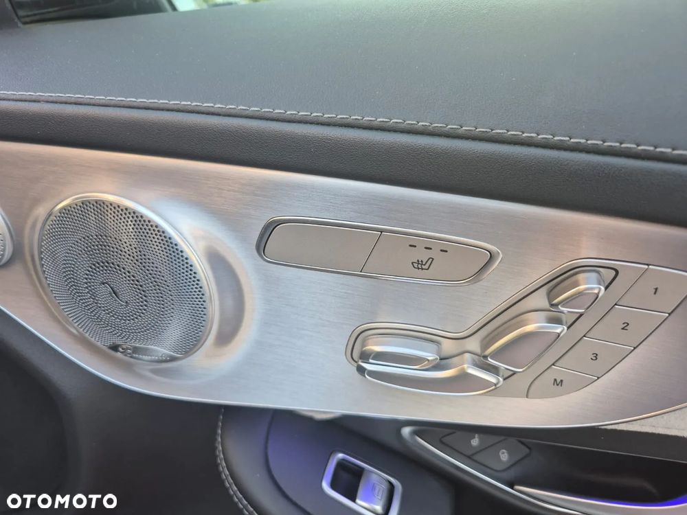 Mercedes-Benz Klasa C AMG 63 S Coupe AMG Speedshift MCT 9G - 11