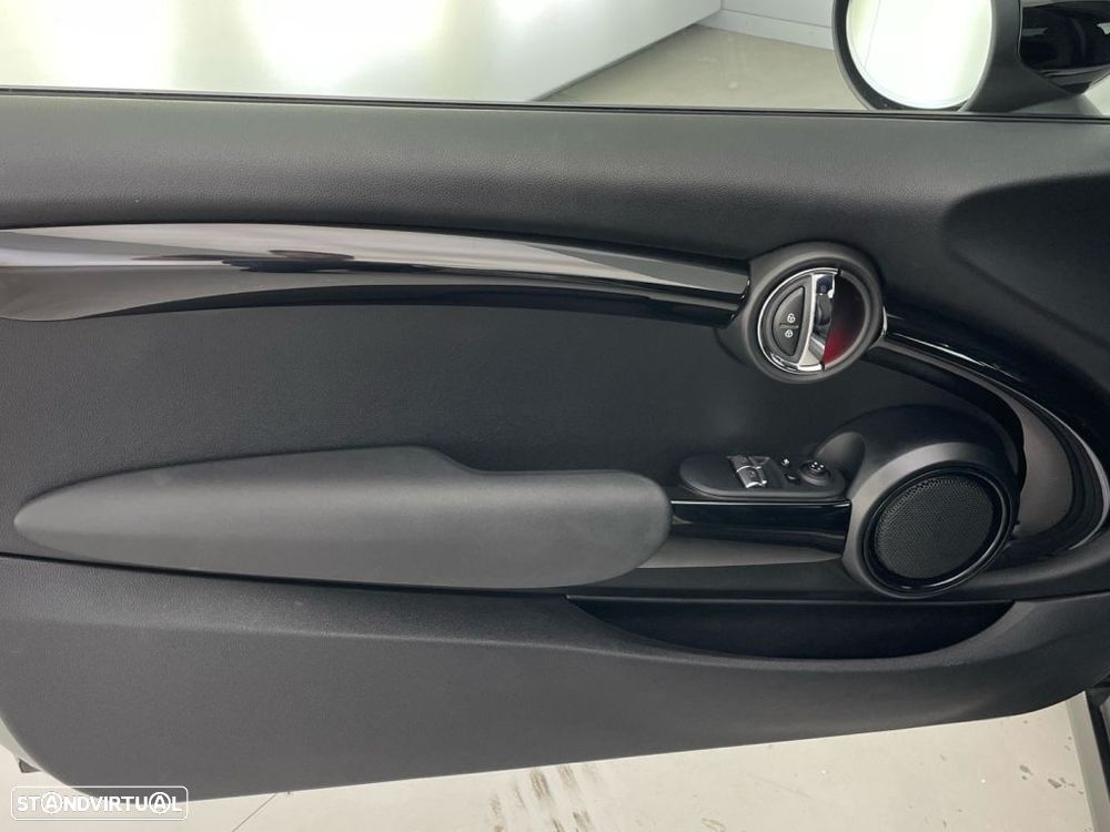 MINI 3 Portas Cooper SE - 15