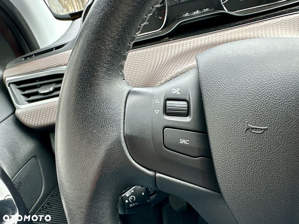 Peugeot 2008 PureTech 82 Allure - 34