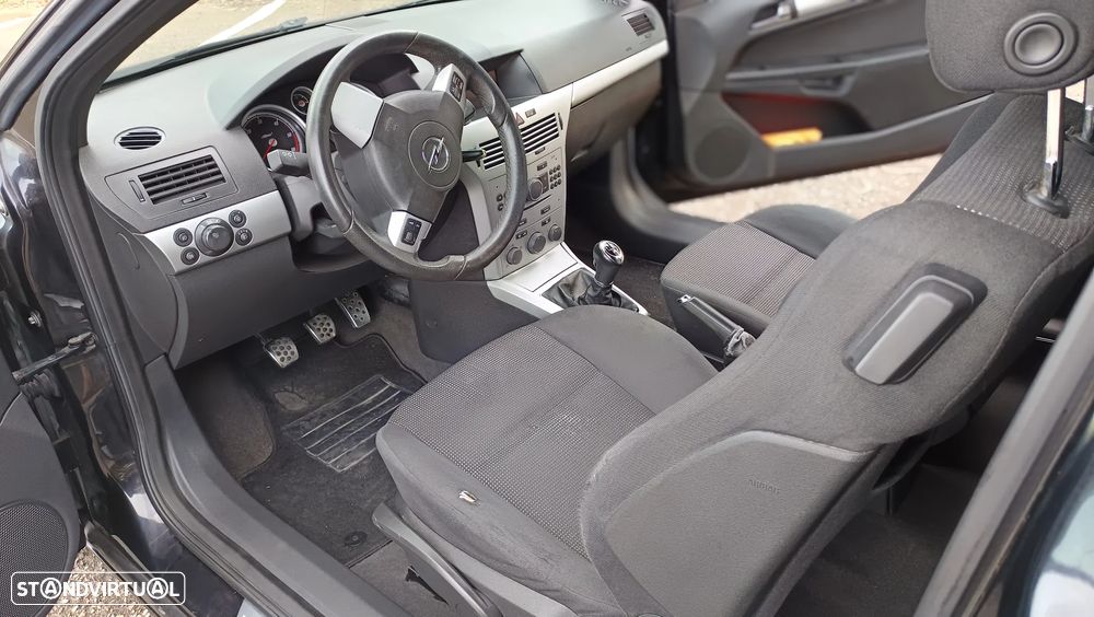 Opel Astra GTC 1.7 CDTI - 15