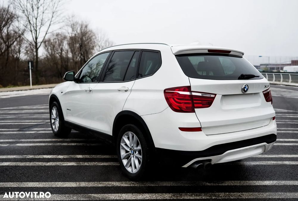 BMW X3 xDrive28i Aut. Advantage - 3
