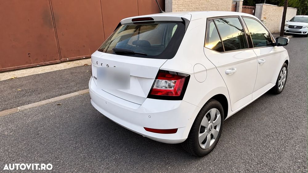 Skoda Fabia 2021 photo 4
