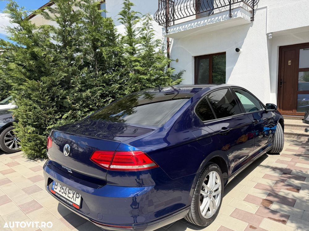 Volkswagen Passat 2.0 TDI SCR DSG Comfortline - 32