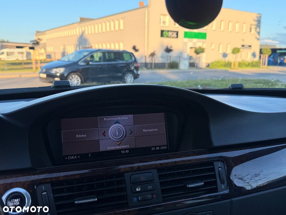 BMW Seria 3 320i - 14