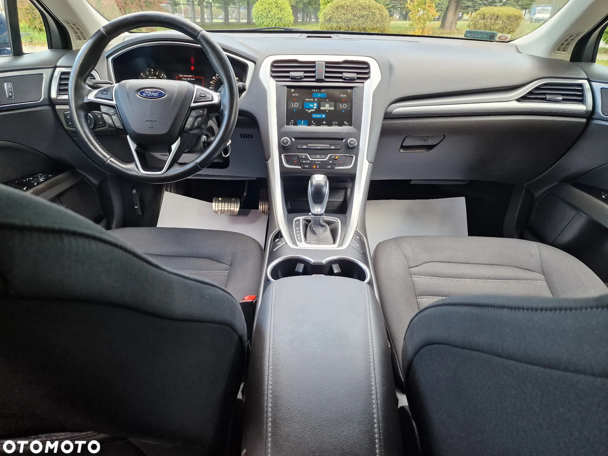 Ford Mondeo 2.0 TDCi Trend PowerShift - 14