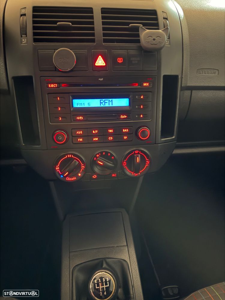VW Polo 1.4 TDi Confortline - 13